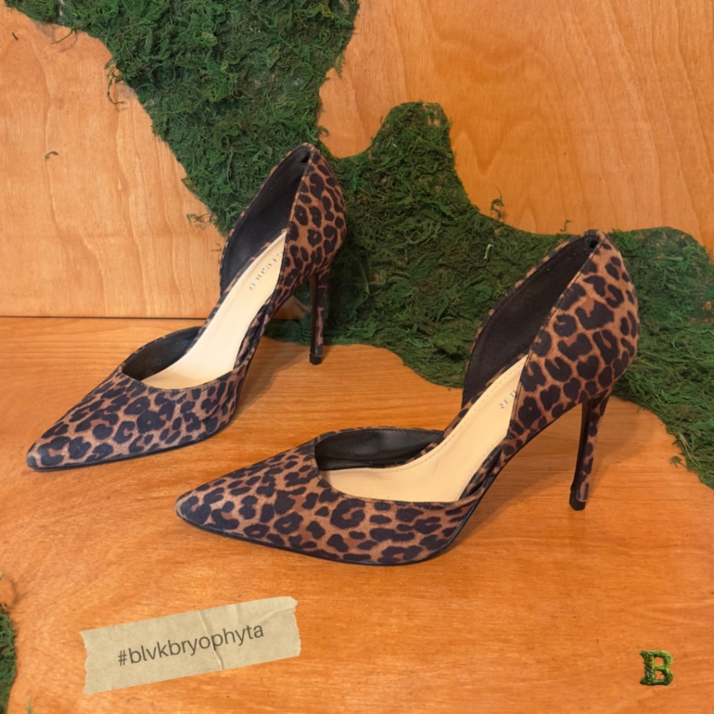 Marc Fisher Christa Pump